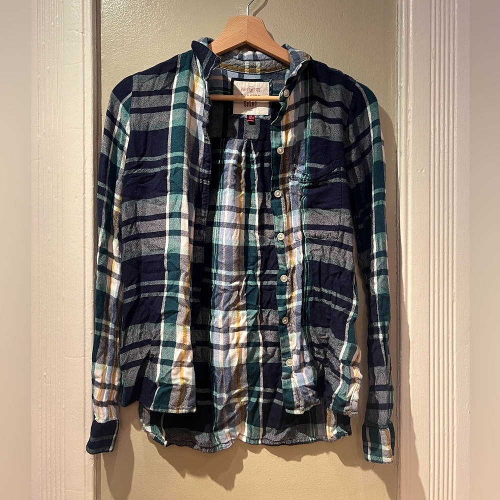 SO Perfect shirt light button up flannel